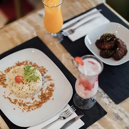 Готель Meraprime Gold 3*